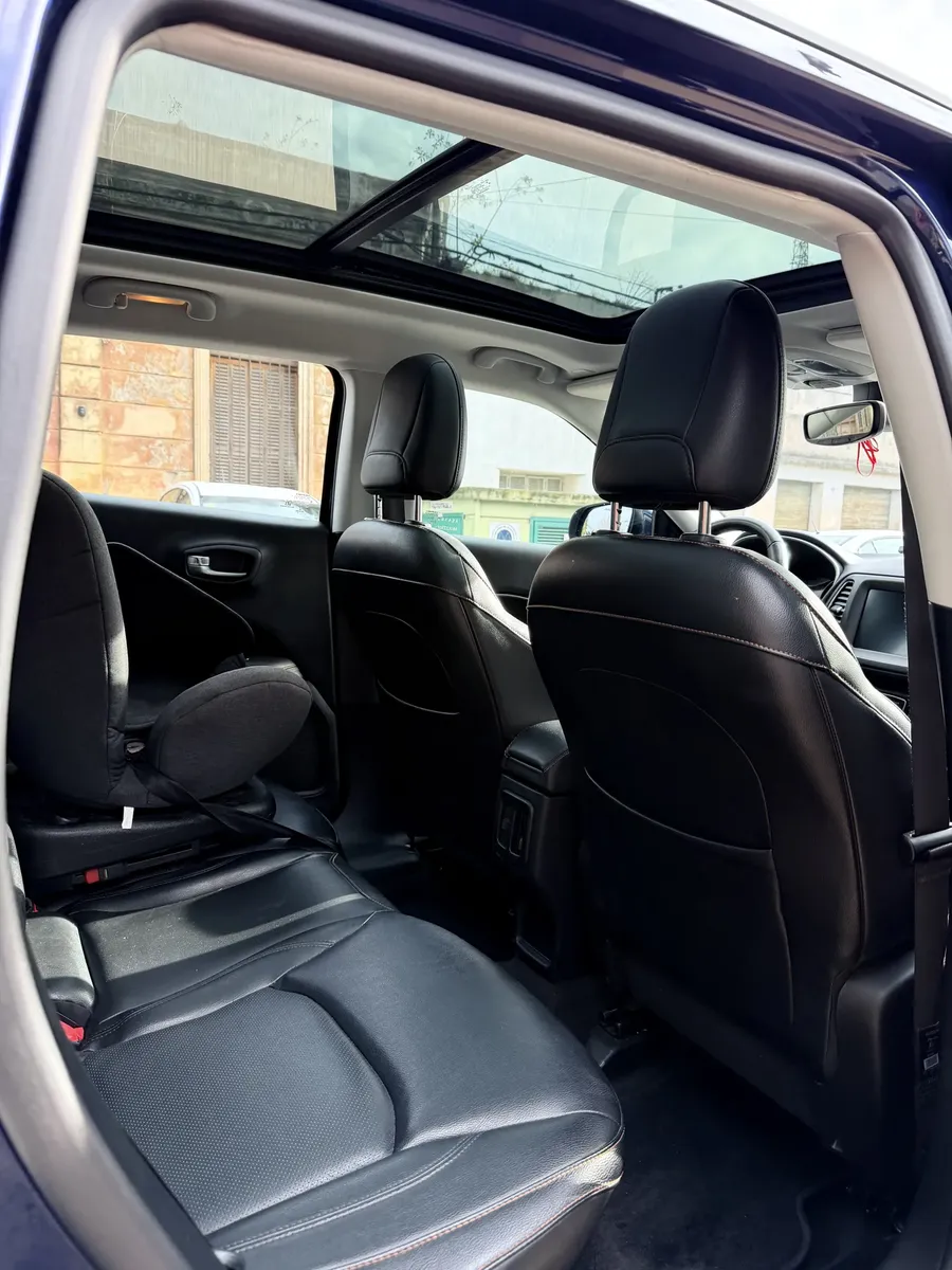 Jeep Compass 2.4 Longitude Plus5259349415965696010