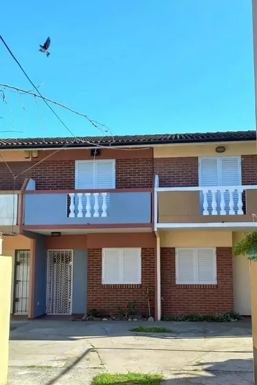 Departamento En Venta - 2 Dormitorios 2 Baños - Cochera - 60mts2 - Mar Del Tuyú