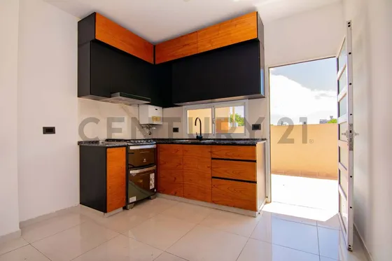 Venta Departamento De 2 Dormitorios En Echesortu, Rosario