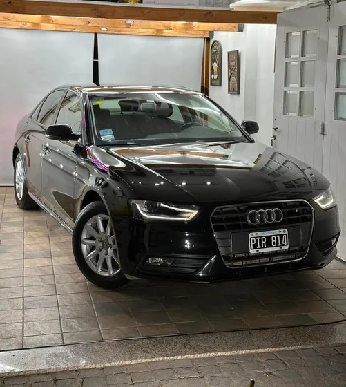 Audi A4 1.8 Attraction Tfsi 170cv