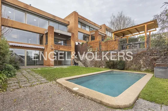 Mediterranea En Condominio Con Vista Despejada
