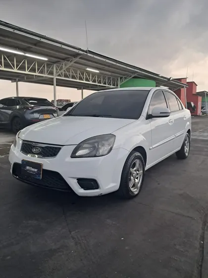 Kia Rio 1.4 4 P