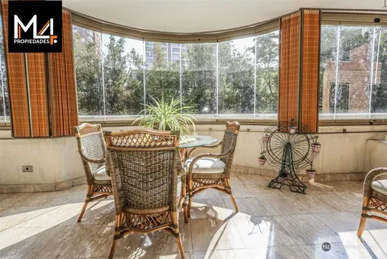 Departamento Espacioso En Venta De 5 Dorm. En Las Condes