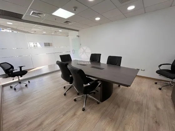 Excelente Oficina Habilitada Y Amoblada, Nueva Las Condes