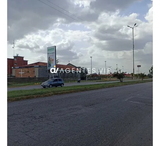 Zona Sur, Centro Comercial La Cascada