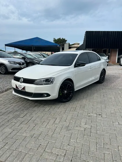 Volkswagen Jetta 2.0 Tsi Highline 4p