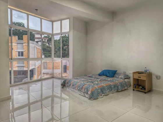 Se Vende Townhouse En 80% Remodelado En Venta Con Planta Eléctrica 100% En Colinas De Guataparo - Carlos Y Mafer 