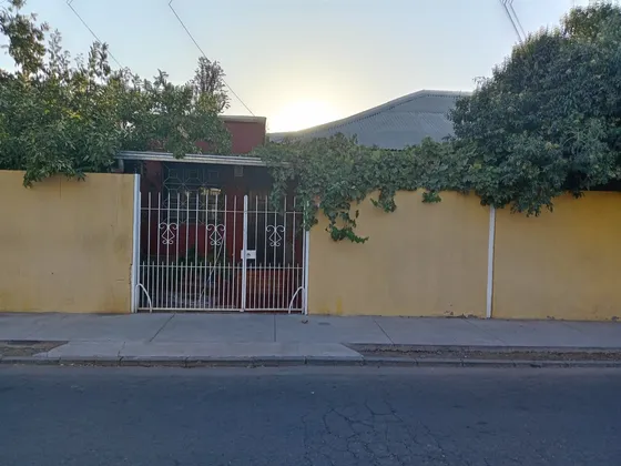 Casa En Excelente Ubicación Y Barrio Tranquilo