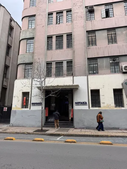 Oficina Profesional En Barrio Cívico | Santiago Centro | Li