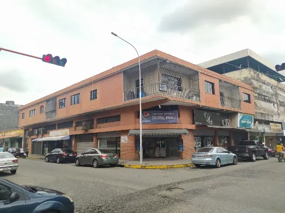 En Venta Edificio Comercial En Municipio Páez En Pleno Centro De Acarigua, Estado Portuguesa / Emer.