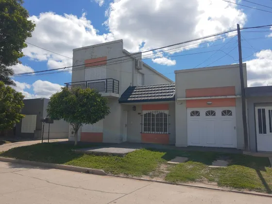 Zona En Auge, Casa En Esperanza