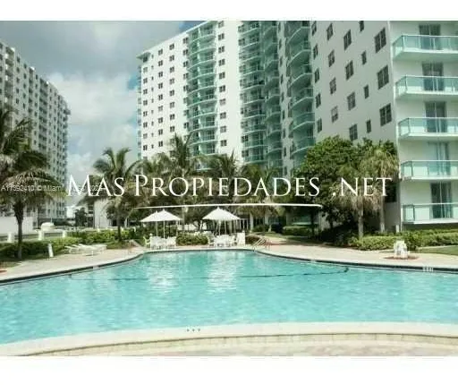 Departamento En Venta  En Hollywood Beach Condo 2 Dormitorio