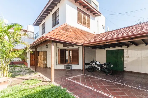 Venta Casa  5 Amb. - Apto Credito- Lanus -