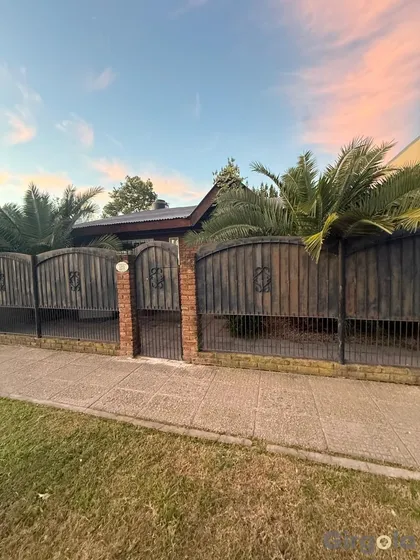 Venta Casa 2 Dormitorios Ituzaingó Sur Con Cochera