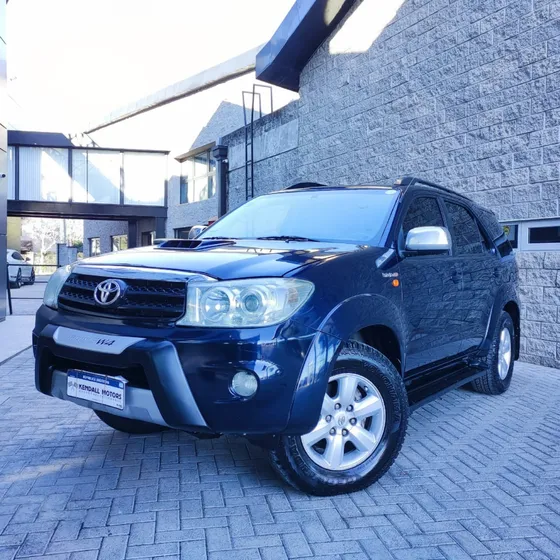 Toyota Hilux Sw4 3.0 I Srv At C/cuero 4x4 (2009)