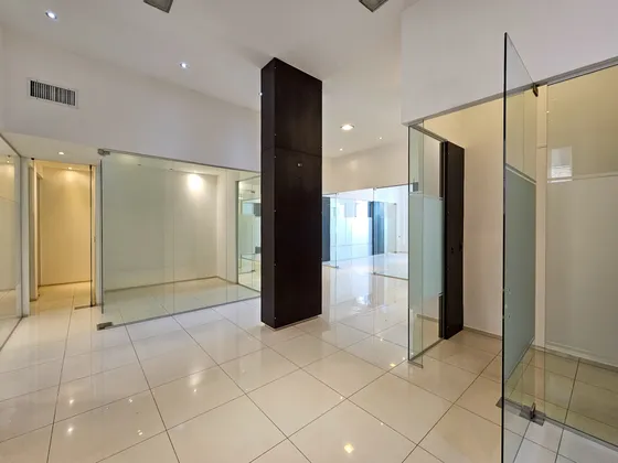 Oficina De 245m2 En Alquiler En Carballo 186 Puerto Norte