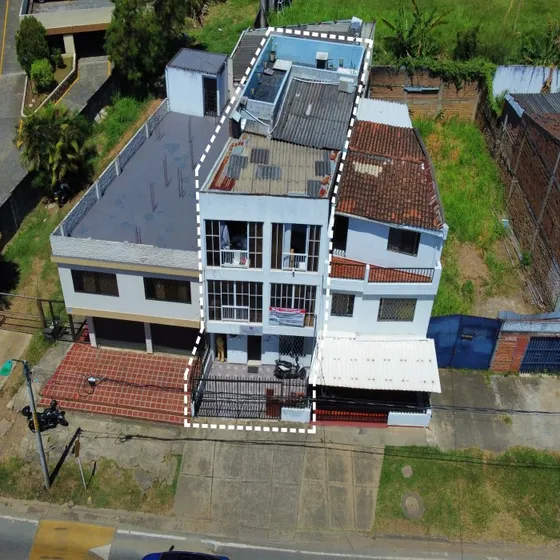 Casa Multifamiliar 3 Apartmaneto Con Potencial Local En Primer Piso Bella Suiza