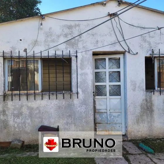 Casa Fondo En Venta En Ituzaingo Norte