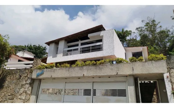 Casa En Venta Urb El Placer 5h/6b/3p Piscina