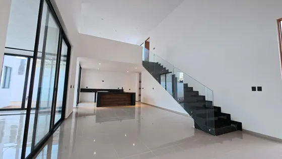 Casa En Venta Merida, Cholul, En Privada, Lista.