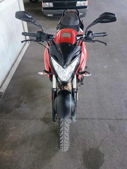 Rouser Ns200