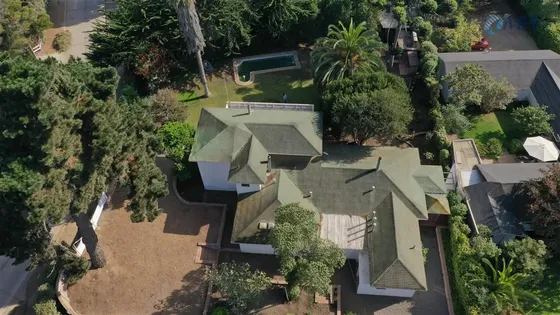 Casa En Venta De 6 Dorm. En Rocas De Santo Domingo