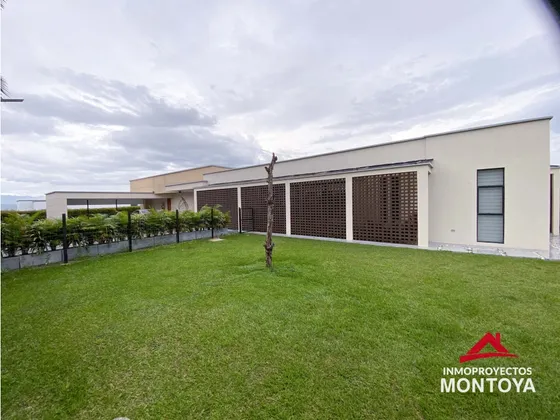 Impresionante Casa De Lujo En Condominio, Cerritos, Pereira