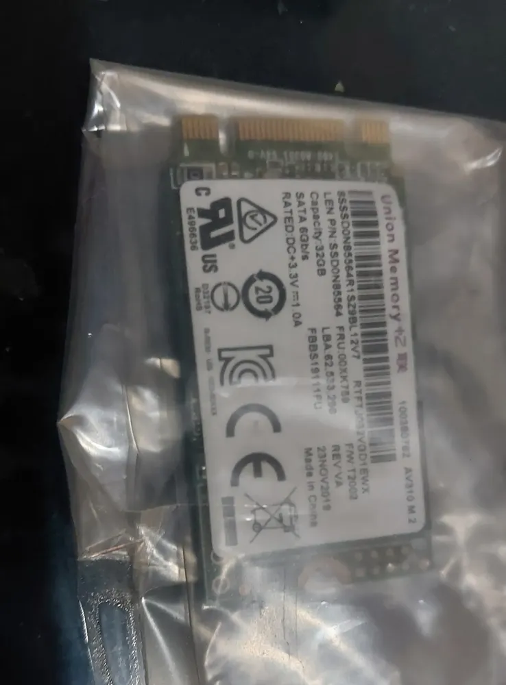 Disco Sólido Ssd M.2 Union Memory 2242 32gb 00xk759 6gb/s Cor