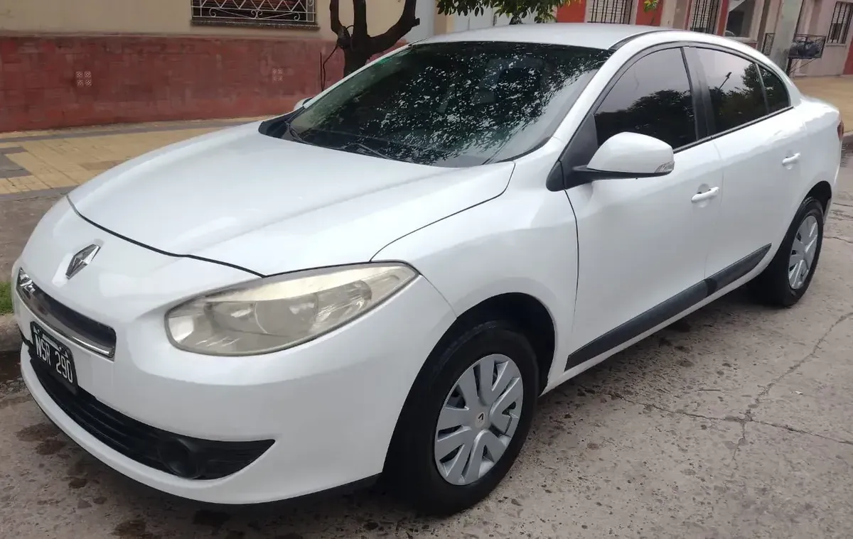 Renault Fluence 1.6 Confort 110cv