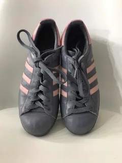Adidas grises con rosa sales