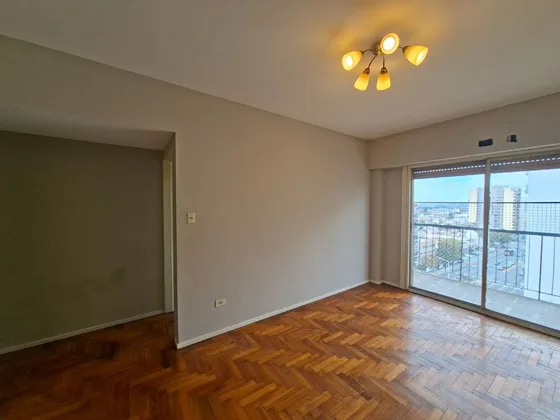 Venta Depto 2 Amb, Avellaneda,piso Alto,balcon,luz