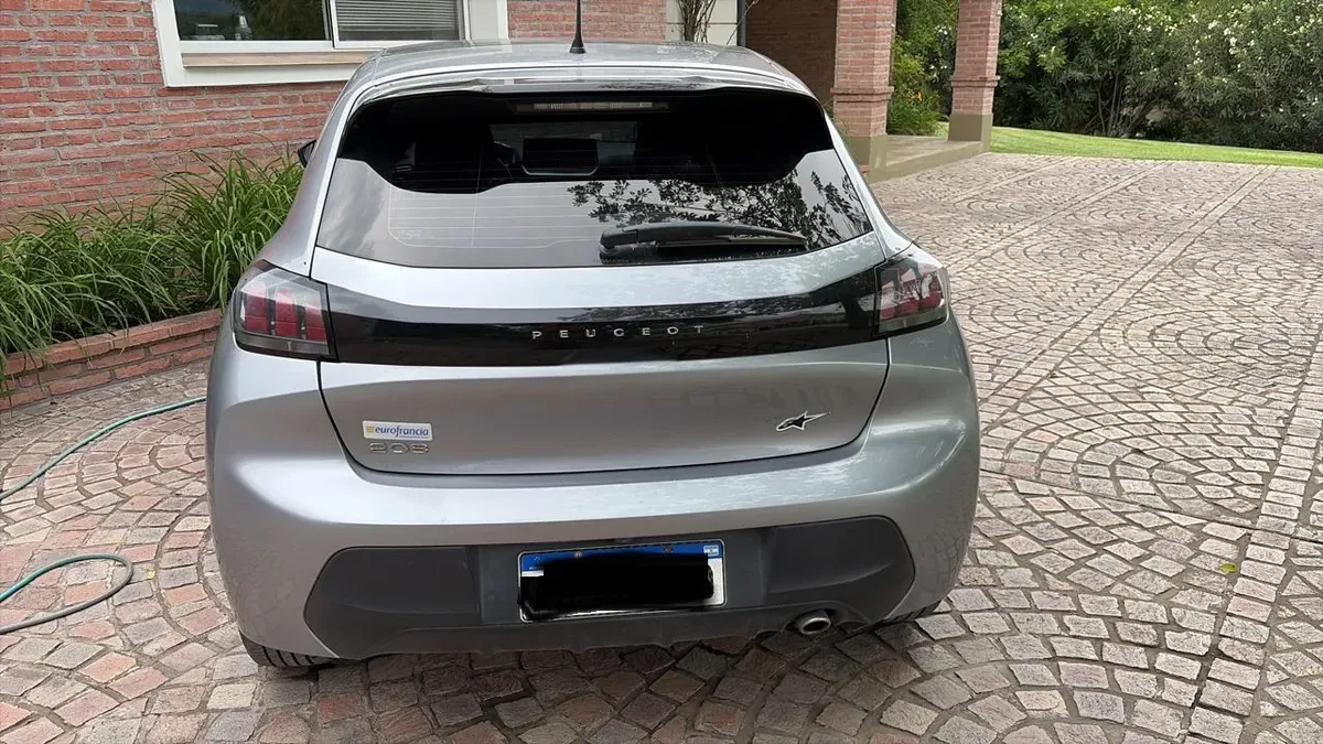 Peugeot 208 1.6 Road Trip65704339147267123