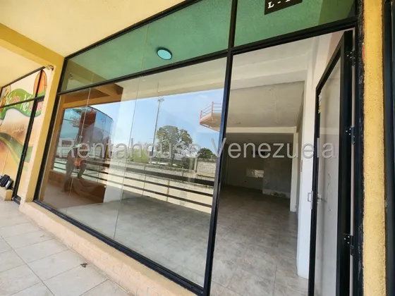 Luis Quiroz Te Ofrece Excelente  Local Comercial Monteserino San Diego 63 Mtrs2 Vigilancia 24/7 Lq 25-14343