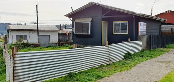 Vendo Casa 3d, 1b, 4e, 261m2, Av. Principal De Carahue