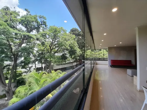 Se Alquila Apartamento 230m2 4h/4b/3pe La Castellana