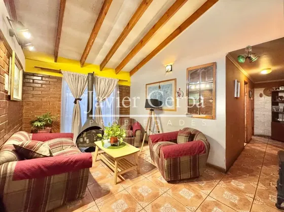 Se Vende Casa Con Factibilidad Comercial En Av Amunátequi