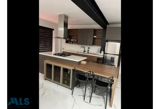 Apartamento Independiente(mls#238884)