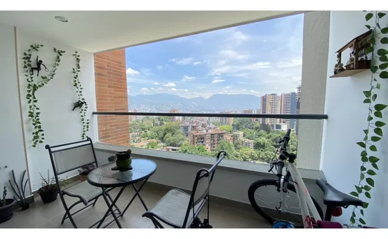 Venta De Moderno Apartamento En Cumbres - Envigado. Unidad Completa