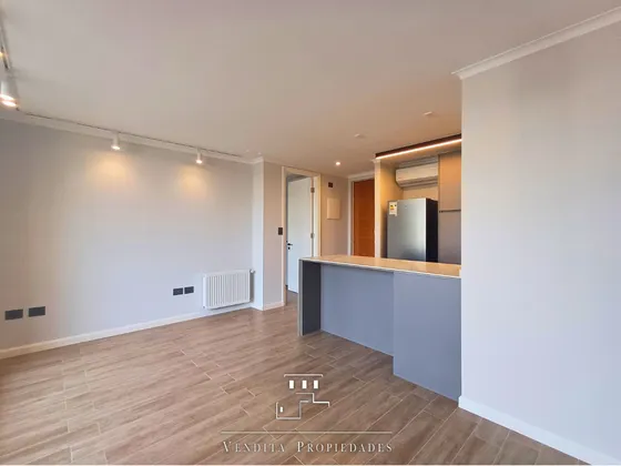 Departamento En Arriendo Edificio Vista Plaza 2d | 2b |2est.