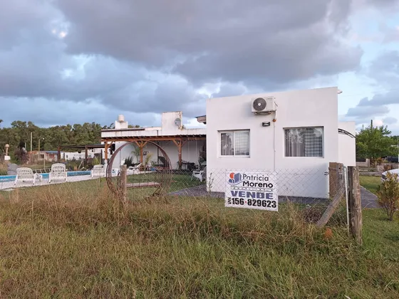 Casa Con Piscina/parque La Caleta Mar Chiquita