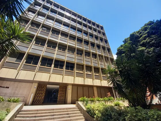 En Alquiler Oficina 230mt2 6 Oficinas/2b/2pe Chuao