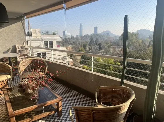 Departamento En Venta / Club De Golf