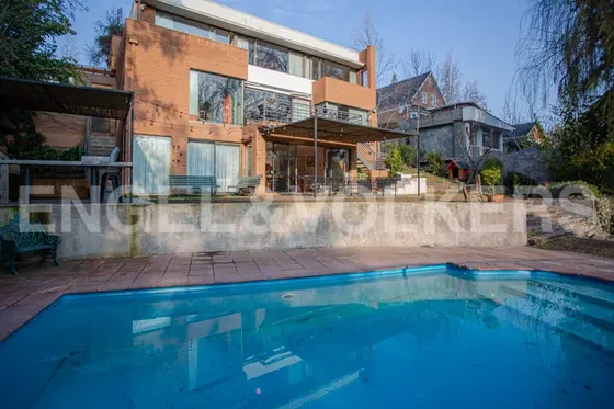 Condominio En La Dehesa Central