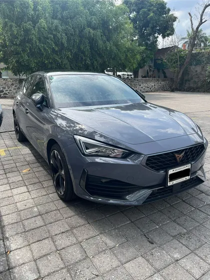 Cupra Leon 245hp