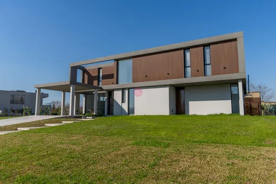 Casa  En Venta En Pilara, Pilar, G.b.a. Zona Norte