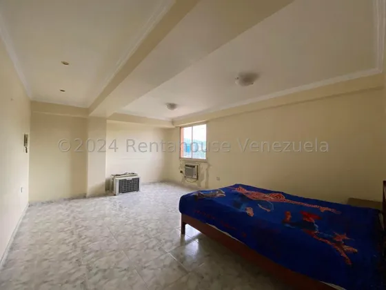 Vendo Hermoso Y Cómodo Apartamento En El Centro De Cagua, Cód. 25-812 Myc