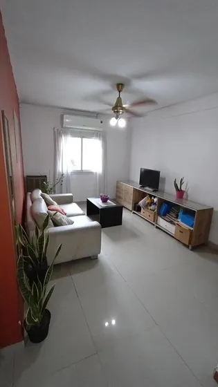 Departamento En Venta - 2 Dormitorios 1 Baño - Cochera - 67mts2 - Los Hornos, La Plata