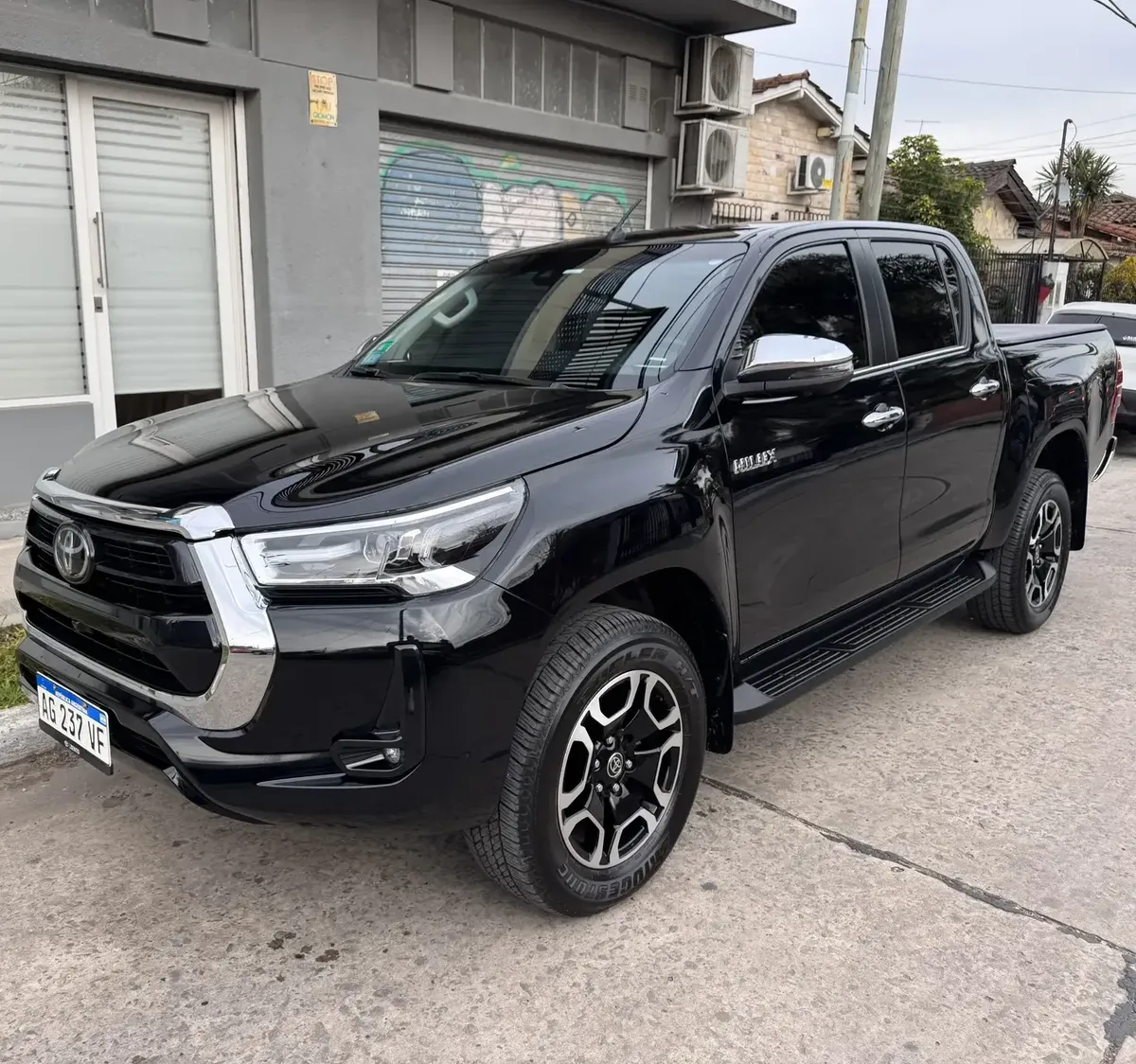 Toyota Hilux SRX