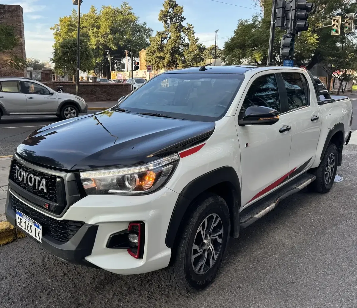 Toyota Hilux Pick-Up 4.0 V6 Gr-s Ii 4x4 6at