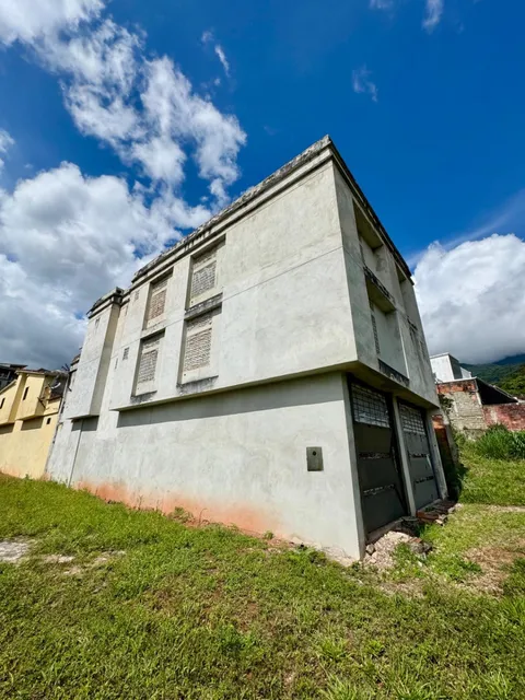 Xv, Se Vende Casa En Obra Gris Urbanización Doña Elena, Al Lado De La Urb. Remaso Ville Pueblo Nuevo